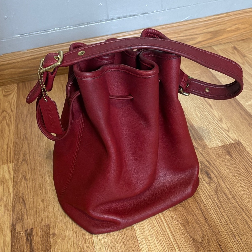 Vintage Coach 9165 Red Leather Bucket Bag